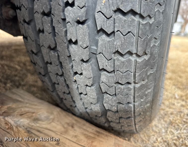 image for item FB0814 2009 Vintage trailers OL816 concession trailer