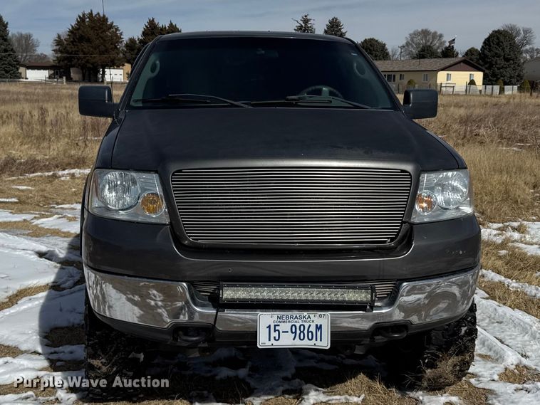 image for item FB0816 2005 Ford F150 Crew Cab pickup truck