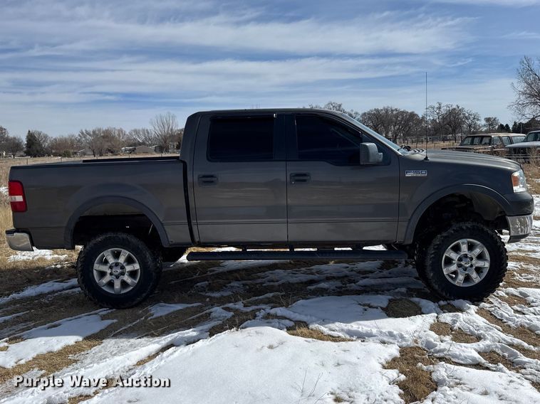 image for item FB0816 2005 Ford F150 Crew Cab pickup truck