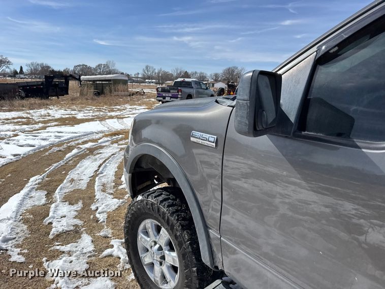 image for item FB0816 2005 Ford F150 Crew Cab pickup truck