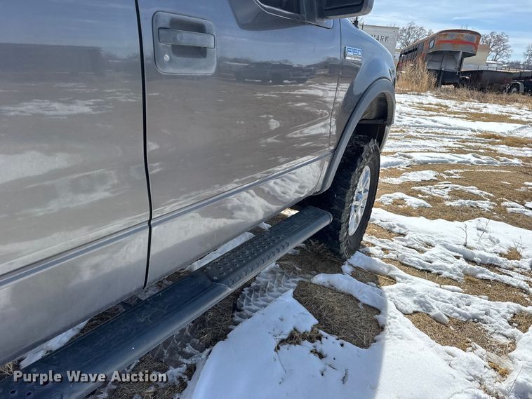 image for item FB0816 2005 Ford F150 Crew Cab pickup truck