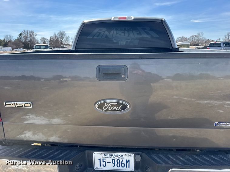 image for item FB0816 2005 Ford F150 Crew Cab pickup truck