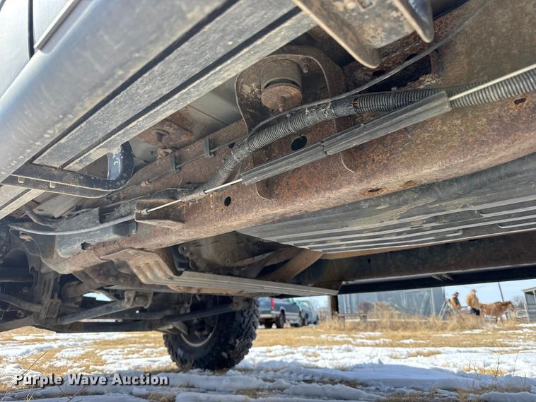 image for item FB0816 2005 Ford F150 Crew Cab pickup truck