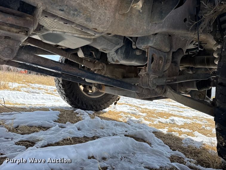 image for item FB0816 2005 Ford F150 Crew Cab pickup truck