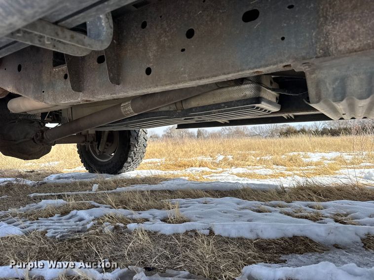 image for item FB0816 2005 Ford F150 Crew Cab pickup truck