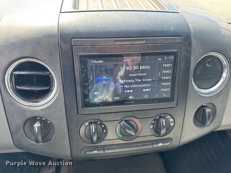 image for item FB0816 2005 Ford F150 Crew Cab pickup truck