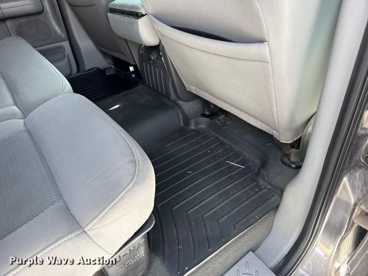 image for item FB0816 2005 Ford F150 Crew Cab pickup truck