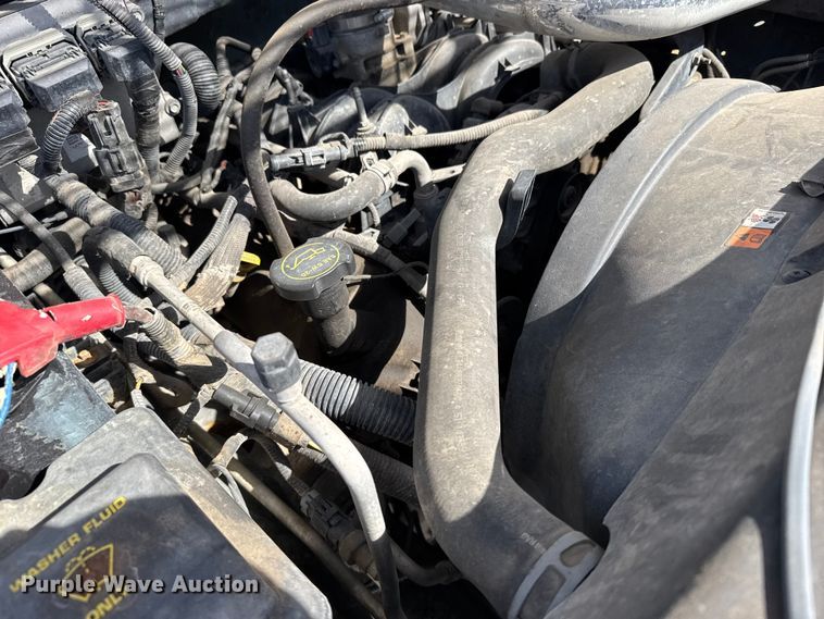 image for item FB0816 2005 Ford F150 Crew Cab pickup truck