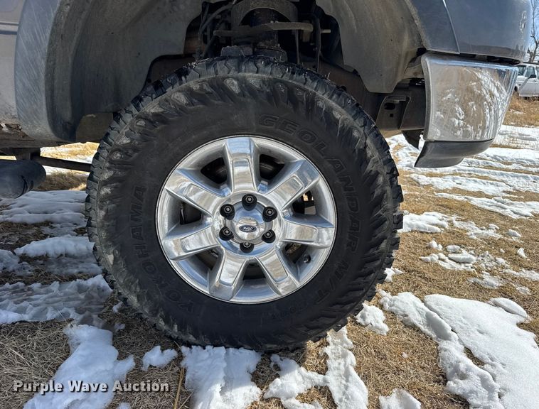 image for item FB0816 2005 Ford F150 Crew Cab pickup truck