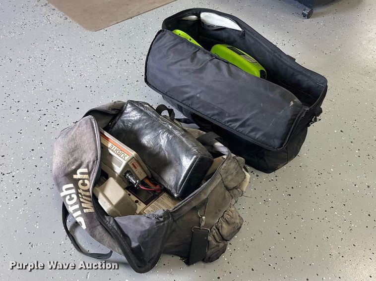 image for item FB0819 (2) line locators