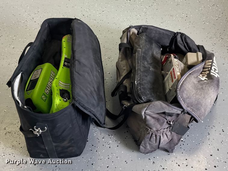 image for item FB0819 (2) line locators