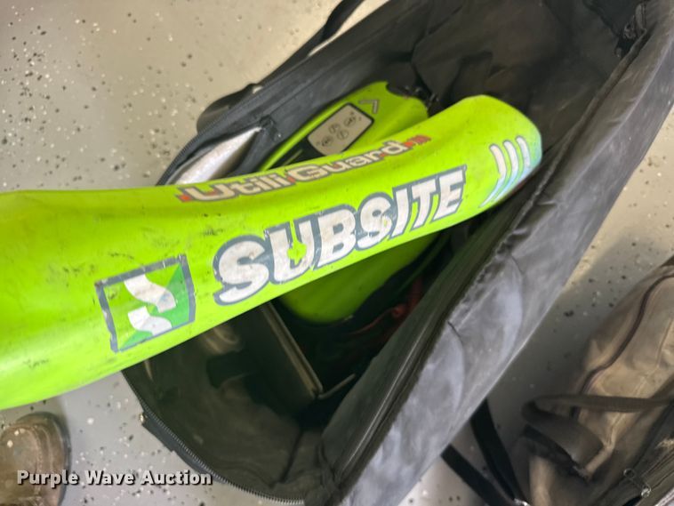 image for item FB0819 (2) line locators