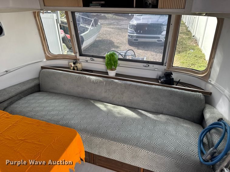 image for item FB0889 1973 Airstream Sovereign camper