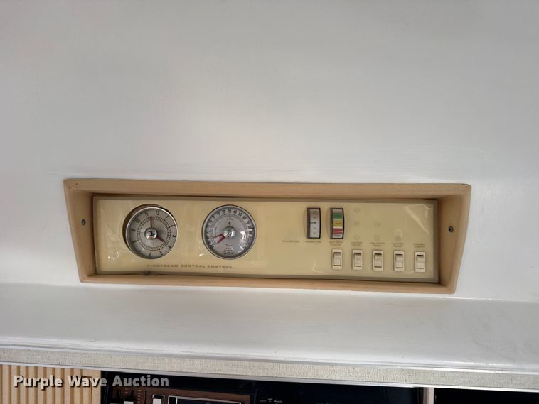 image for item FB0889 1973 Airstream Sovereign camper