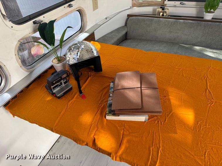 image for item FB0889 1973 Airstream Sovereign camper