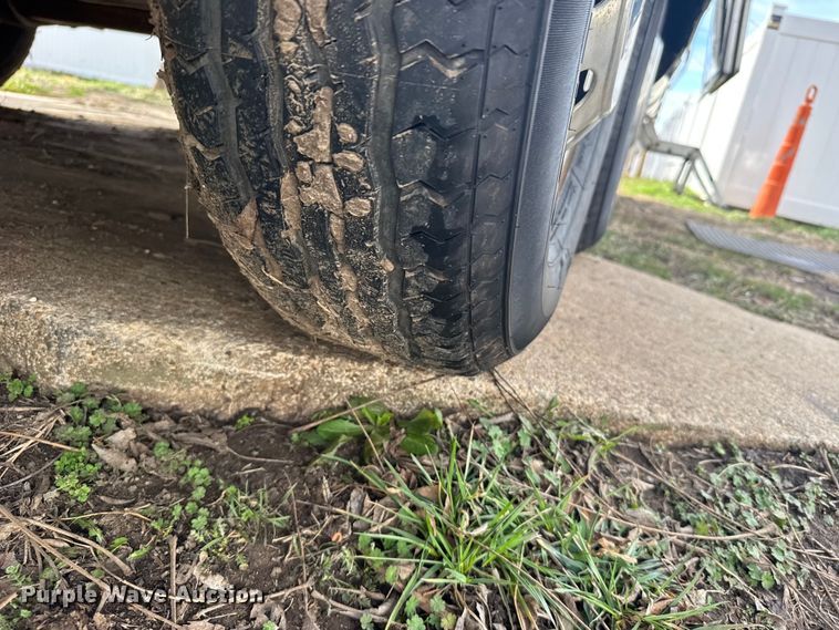 image for item FB0889 1973 Airstream Sovereign camper