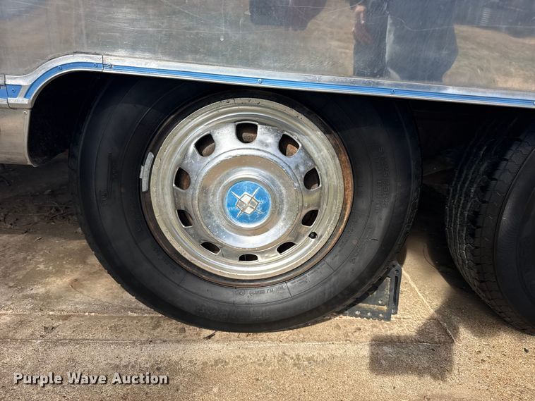 image for item FB0889 1973 Airstream Sovereign camper