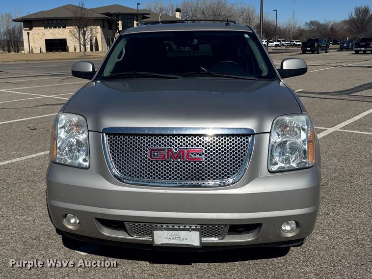 image for item FB0901 2009 GMC Yukon Denali SUV