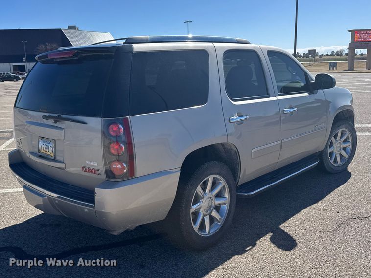 image for item FB0901 2009 GMC Yukon Denali SUV