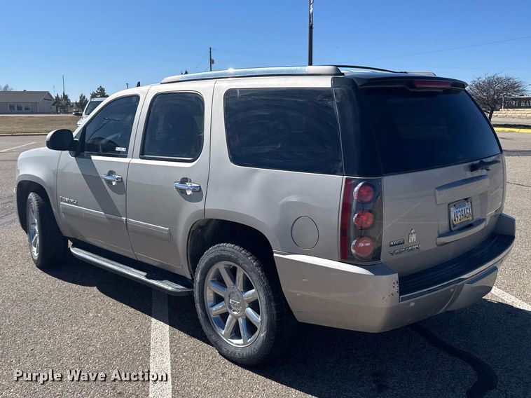 image for item FB0901 2009 GMC Yukon Denali SUV