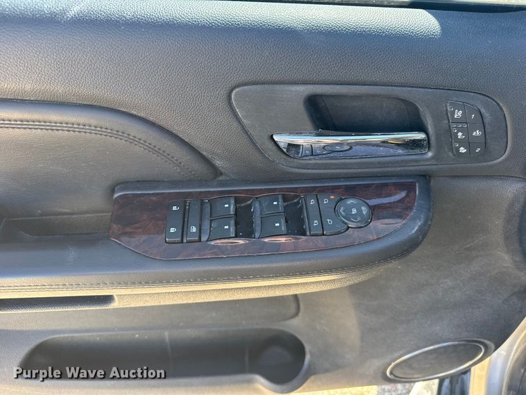 image for item FB0901 2009 GMC Yukon Denali SUV