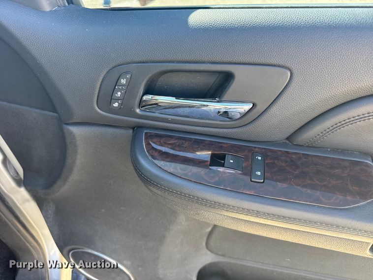 image for item FB0901 2009 GMC Yukon Denali SUV