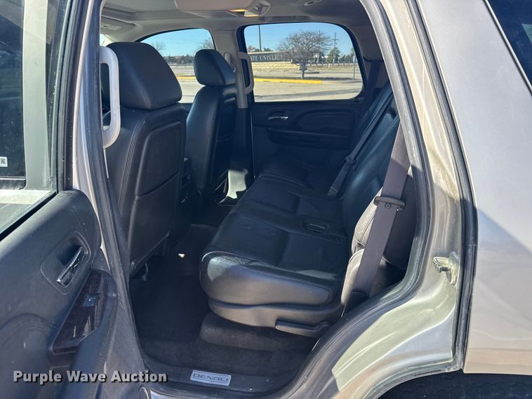 image for item FB0901 2009 GMC Yukon Denali SUV