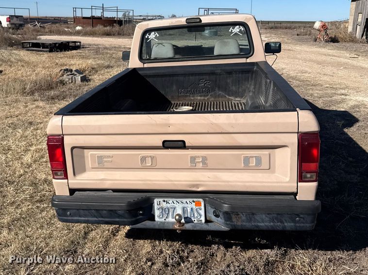 image for item FB0906 1992 Ford Ranger pickup truck