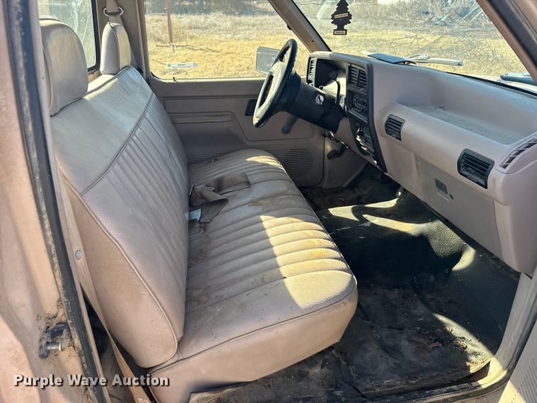 image for item FB0906 1992 Ford Ranger pickup truck