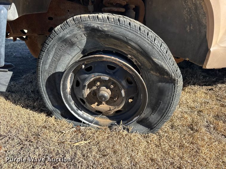 image for item FB0906 1992 Ford Ranger pickup truck