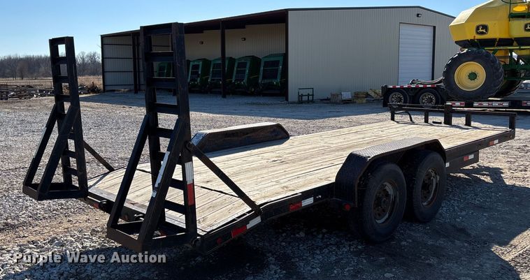 image for item FB2998 2009 Lamar Trailers equipment trailer