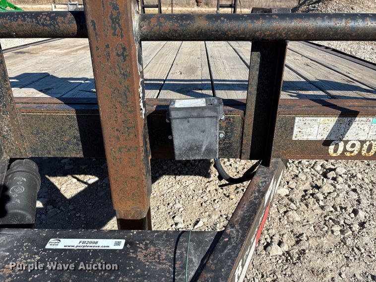 image for item FB2998 2009 Lamar Trailers equipment trailer