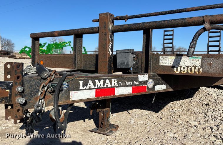 image for item FB2998 2009 Lamar Trailers equipment trailer