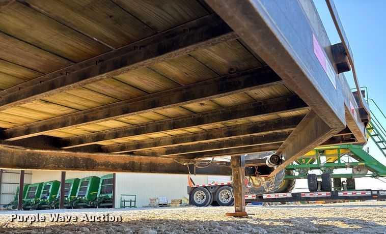 image for item FB2998 2009 Lamar Trailers equipment trailer