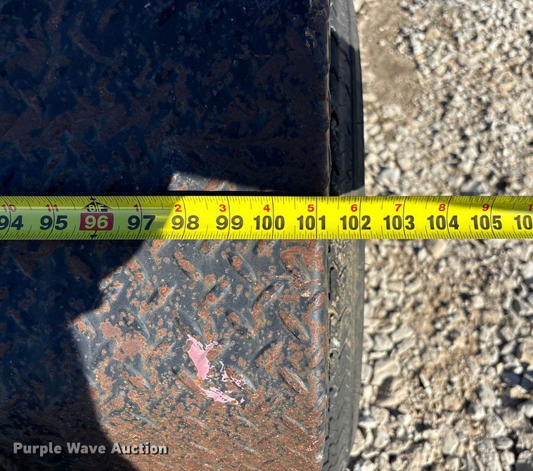 image for item FB2998 2009 Lamar Trailers equipment trailer