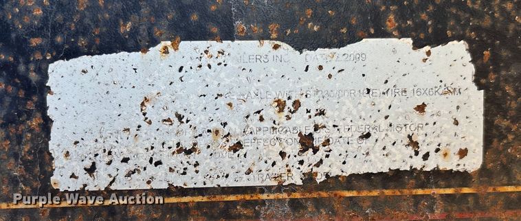 image for item FB2998 2009 Lamar Trailers equipment trailer