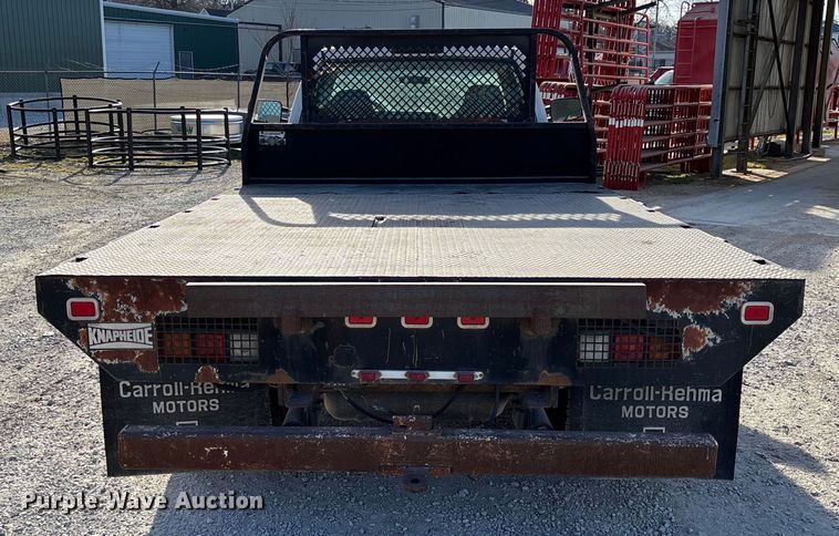 image for item FB3013 2003 Chevrolet Silverado 3500 flatbed pickup truck