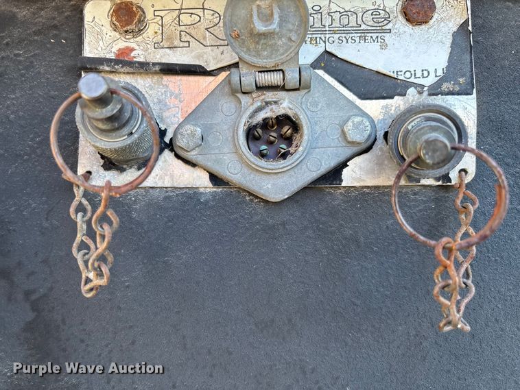 image for item FB3013 2003 Chevrolet Silverado 3500 flatbed pickup truck