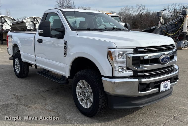image for item FB3028 2020 Ford F350 Super Duty pickup truck