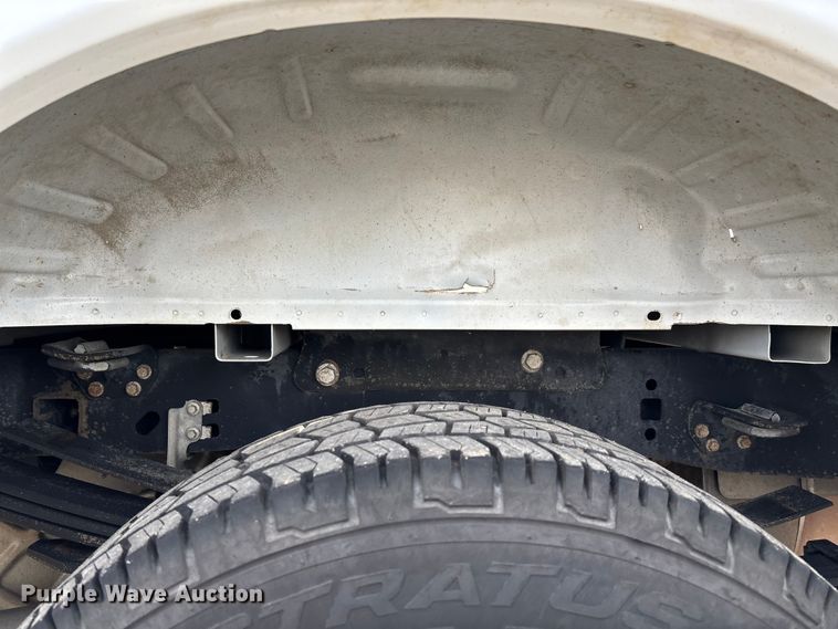 image for item FB3028 2020 Ford F350 Super Duty pickup truck