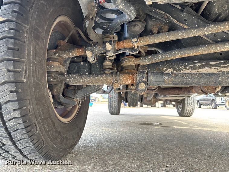 image for item FB3028 2020 Ford F350 Super Duty pickup truck