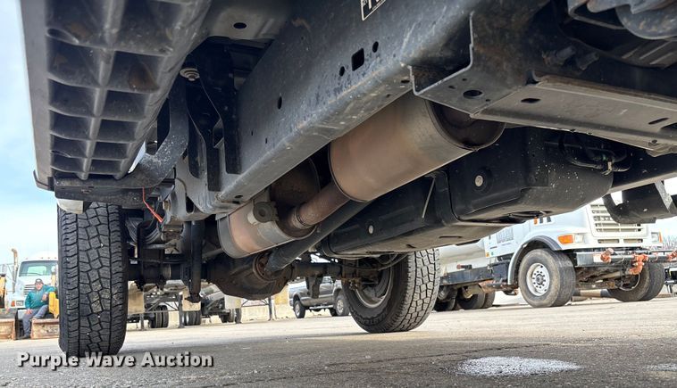 image for item FB3028 2020 Ford F350 Super Duty pickup truck