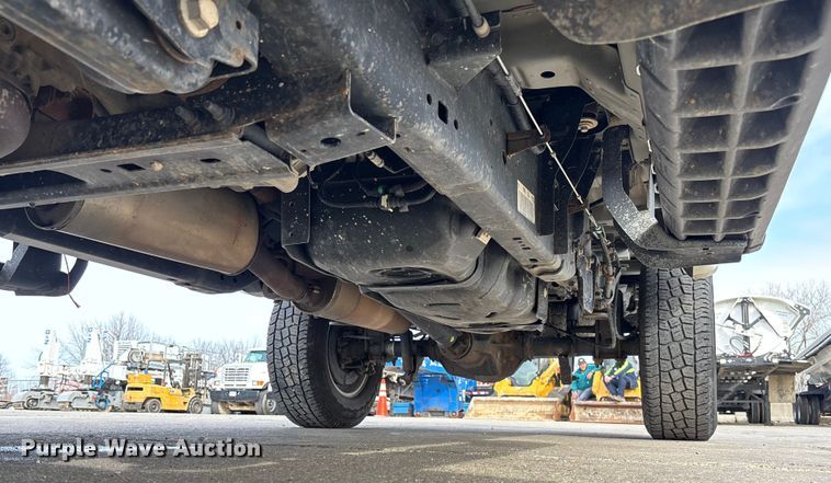 image for item FB3028 2020 Ford F350 Super Duty pickup truck