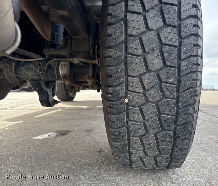 image for item FB3028 2020 Ford F350 Super Duty pickup truck