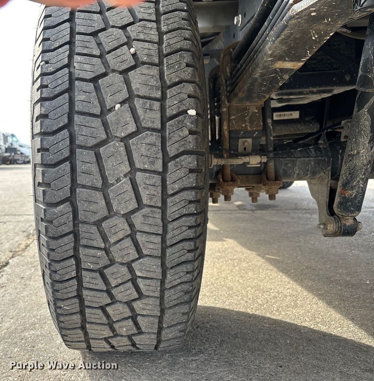 image for item FB3028 2020 Ford F350 Super Duty pickup truck