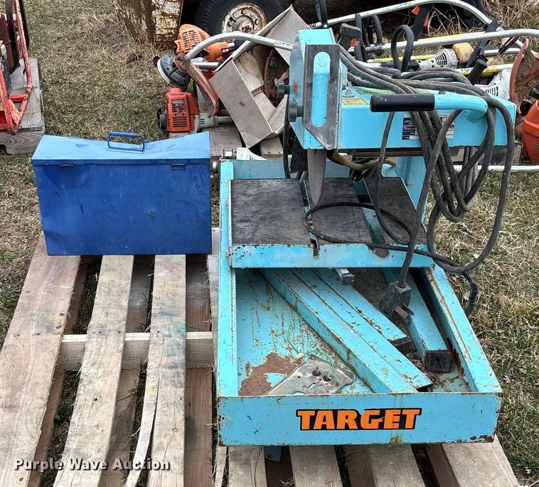 image for item FB3046 Tools