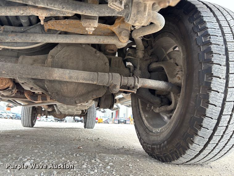 image for item FB3085 2019 Ford F350 Crew Cab pickup truck