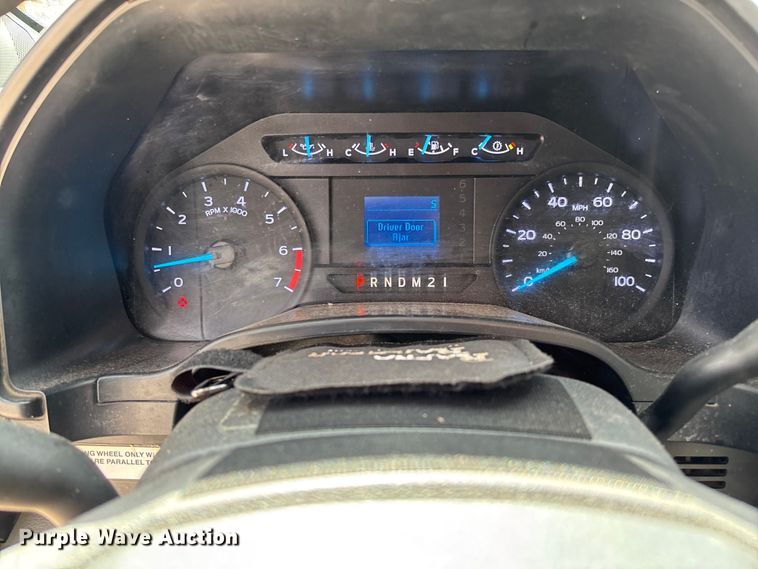 image for item FB3085 2019 Ford F350 Crew Cab pickup truck