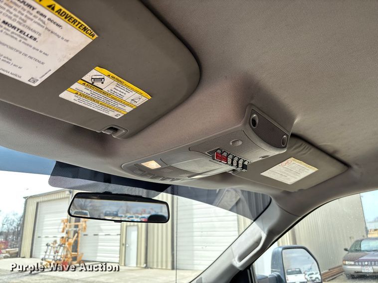 image for item FB3085 2019 Ford F350 Crew Cab pickup truck