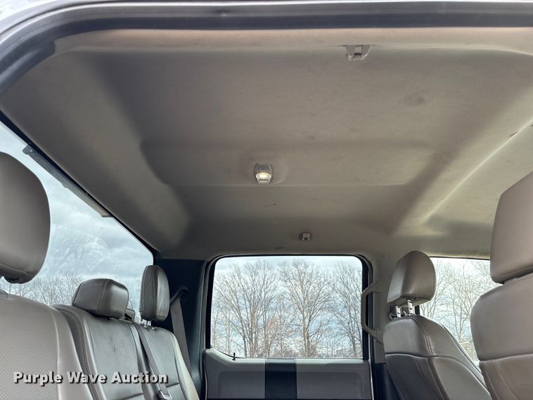 image for item FB3085 2019 Ford F350 Crew Cab pickup truck